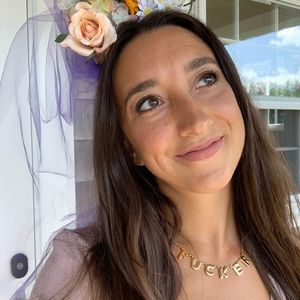 Meet your Posher, Gabi